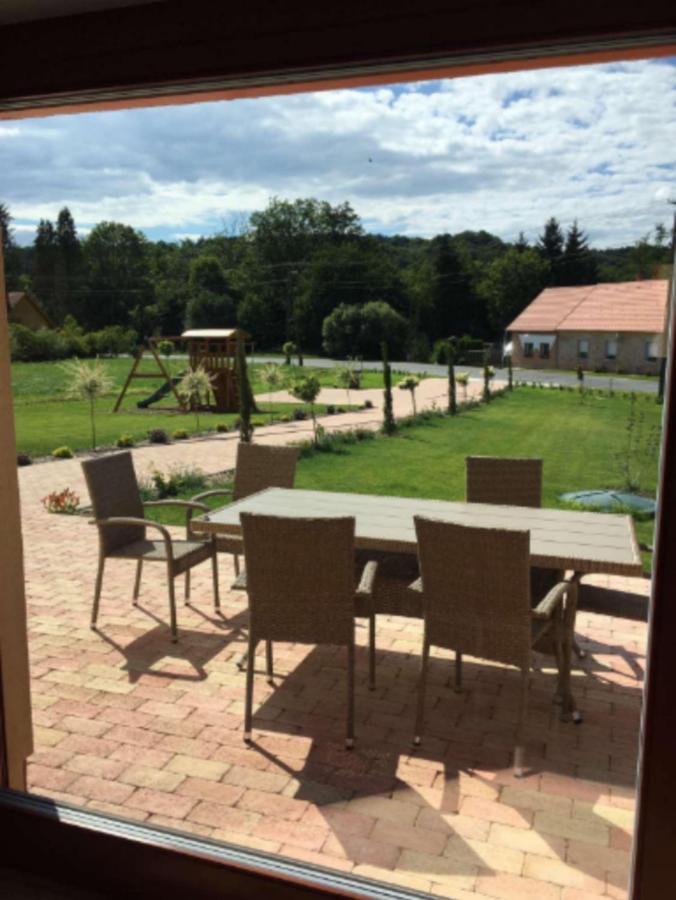 Vendvidéki Pihenőházak Felsoszolnok Exterior foto