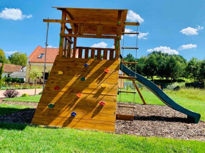 Vendvidéki Pihenőházak Felsoszolnok Exterior foto
